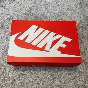 #70🔺‼️1~EMPTY SNEAKER BOX ONLY ‼️🔺NIKE ZOOM VOMERO 5🔺‼️NO Sneakers Included‼️